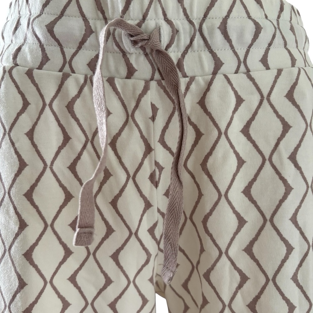 Jijamas Pima Cotton Pajama Set | Women’s Medium | Ethereal | Geometric Capris - Picture 5 of 6